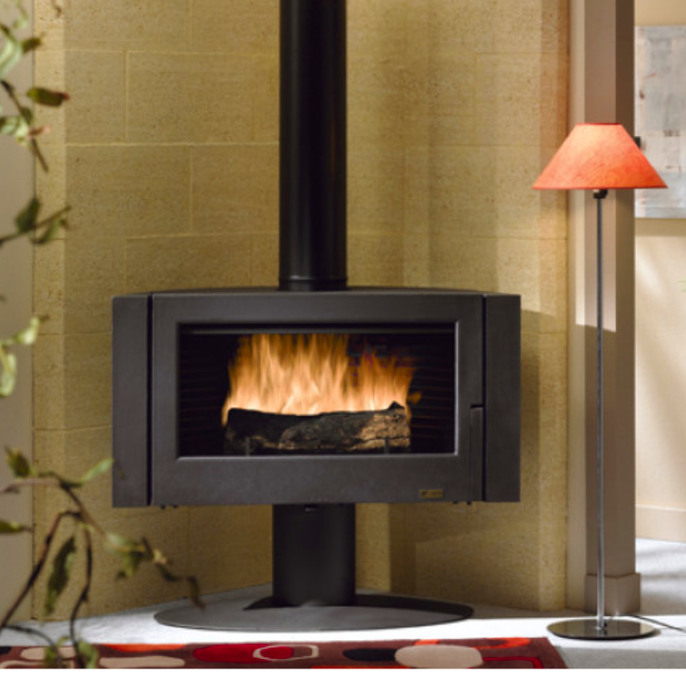 Poêle à bois Antaya Invicta pour la maison
